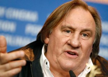 ჟერარ დეპარდიეს იტალიელი ფოტოგრაფისთვის ფიზიკური შეურაცხყოფის მიყენებაში ადანაშაულებენ