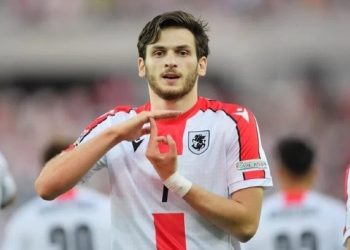 ინგლისური გამოცემა „ოქროს ბურთის“ რეიტინგში კვარაცხელიას დაწინაურებას გამოეხმაურა