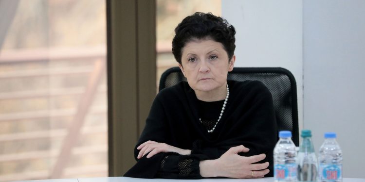 ყავარჯნით და ცოცხით ადამიანის გაუპატიურებისთვის ვერავის დავაბრუნებთ ხელისუფლებაში და ამის დაბრუნებისთვის რომ იბრძვი, ეს არაა მართალი ბრძოლა, სულ რომ 17 წლის იყო – ასაკი არ ნიშნავს ავტომატურად, რომ მართალი ხარ, ამას ცოტა მეტი ჭკუა, გამოცდილება უნდა – წულუკიანი