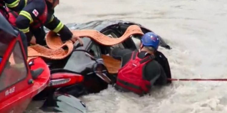 „მხოლოდ 19 წლის იყო…” – ცნობილია, მტკვარში გადავარდილი მანქანის მეოთხე მგზავრის ვინაობა