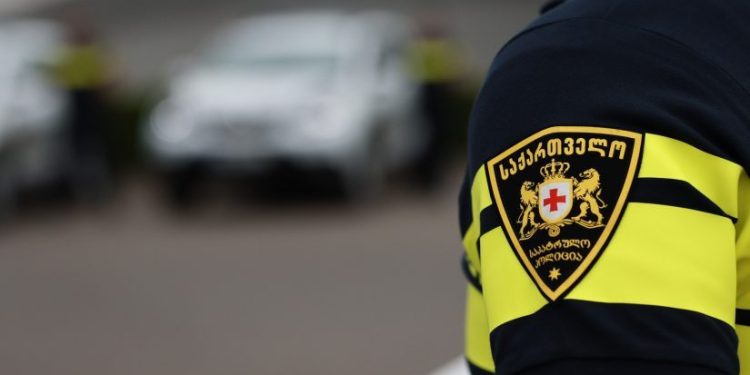 სამეგრელოს პოლიციამ განსაკუთრებით დიდი ოდენობით 138 შეკვრად დაფასოებული ნარკოტიკი ამოიღო