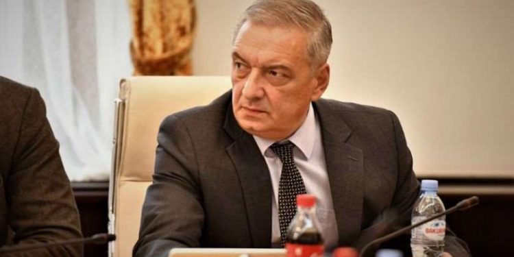 ვოლსკი: პაატა ბურჭულაძის მონაწილეობით საოპერო დადგმა „აიდა“ მაქვს ნანახი, მანდ კარგი იყო და მერე ფლუგერივით ტრიალი დაიწყო, ხან პუტინს უმღერა, ხან რევოლუციურ გეგმას ჩაუდგა სათავეში