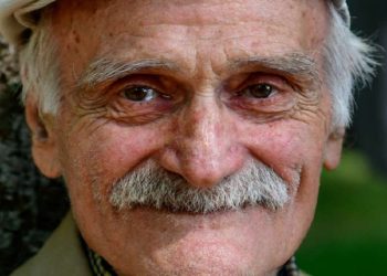 „ხალხთან ურთიერთობა მისთვის სასიცოცხლოდ მნიშვნელოვანი იყო. შინ ვერ გააჩერებდი. კორონავირუსი მოიტანა კიდეც…“ – კახი კავსაძე 90 წლის გახდებოდა