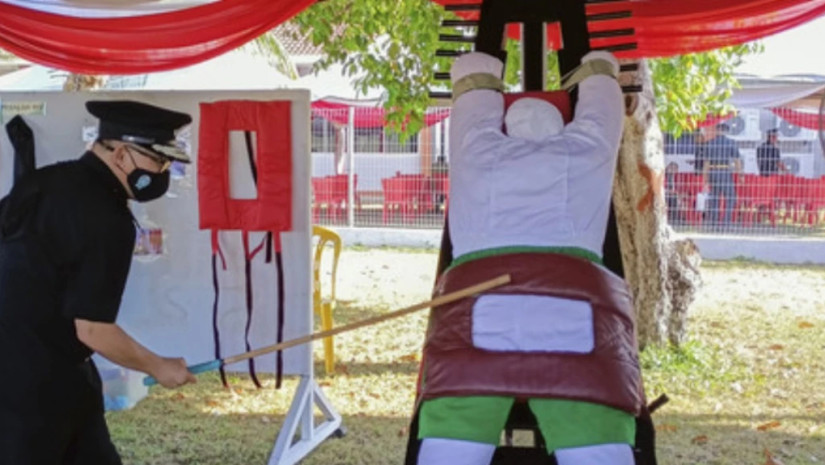 სინგაპურში ინტერნეტ-თაღლითებს გაროზგავენ