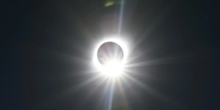 მსოფლიო საუკუნის ყველაზე გრძელი მზის დაბნელებისთვის ემზადება