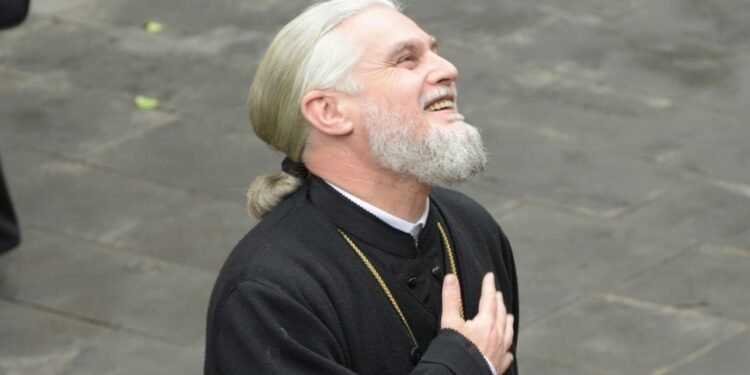 სიყვარული ესე მარტივი არ არის, სიყვარულს ძალიან დიდი შრომა ჭირდება – მამა შალვა კეკელია