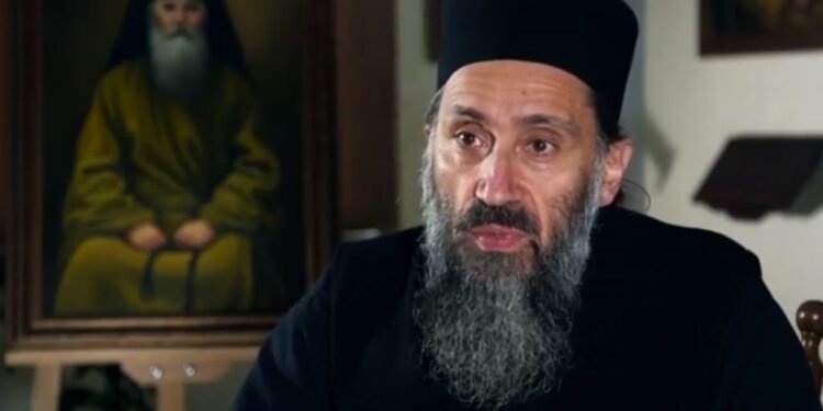 “19 წლის ვიყავი… უცებ, მოდის ჩემთან ქრისტე და მეუბნება…“ – დეკანოზი თეოდორე გიგნაძე