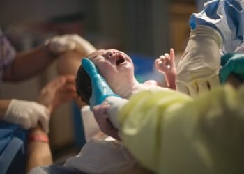 რომელ წლამდე ითვლება მშობიარობა მაღალ რისკად? – მეან-გინეკოლოგი ნიკოლოზ კინტრაია