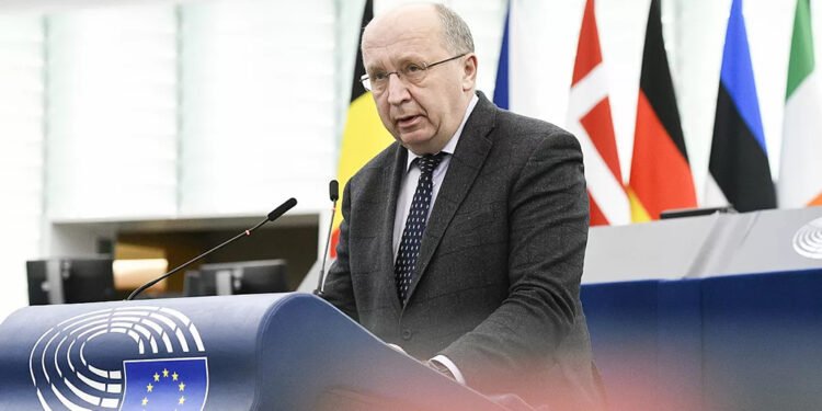 ანდრიუს კუბილიუსი: უკრაინას ჯერჯერობით არ შეუძლია ნატოში გაწევრება