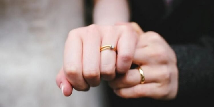 რატომ არის მნიშვნელოვანი საქორწინო ბეჭდის ტარება!?