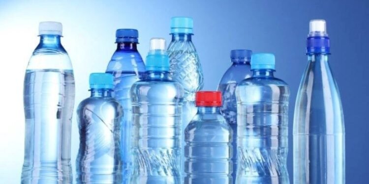 სასმელების პლასტმასის ბოთლით მიწოდების აკრძალვა ძალაში რჩება