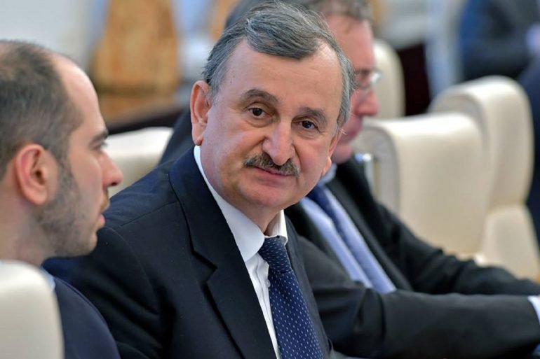 რომან გოცირიძე: ამ სისულელის მართლა გჯერათ, რომ ცოცხალ ძაღლებს წვავენ?