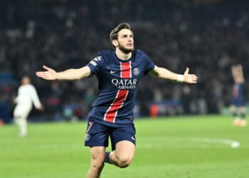 „ყინული მის ძარღვებში და ცრემლები მეტოქის თვალებში“ – Le Parisien-ის სტატია ხვიჩაზე