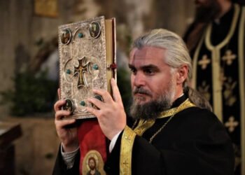 „მნიშვნელობა არ აქვს, იდება თუ არა სუფრაზე წითელი კვერცხი და პასკა. აღდგომა სულ სხვა რამეა…“ – მამა შალვა კეკელია