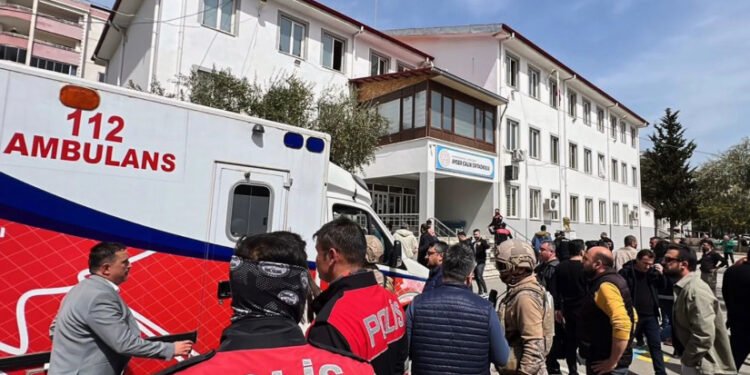 თურქეთის სკოლაში სროლის შედეგად დაღუპულთა რიცხვი ცხრამდე გაიზარდა