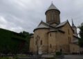 სიონის საკათედრო ტაძარში კვლავ მოქალაქეების უწყვეტი ნაკადია