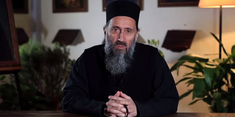 “გოგონების საყურადღებოდ მინდა ვთქვა, კაცი, რომელიც გეუბნება მიყვარხარო…” – მამა თეოდორე გიგნაძე