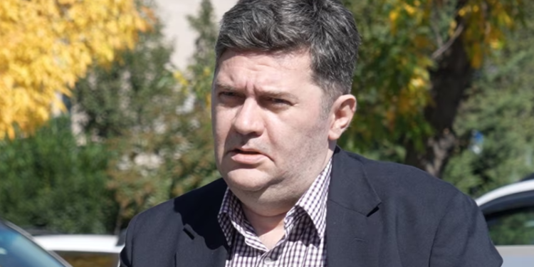სასამართლომ ბაჩო ახალაიას 2 წლითა და 6 თვით თავისუფლების აღკვეთა მიუსაჯა